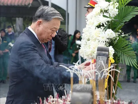 Tổng Bí thư Tô Lâm dâng hương tại Khu di tích Ngã ba Đồng Lộc