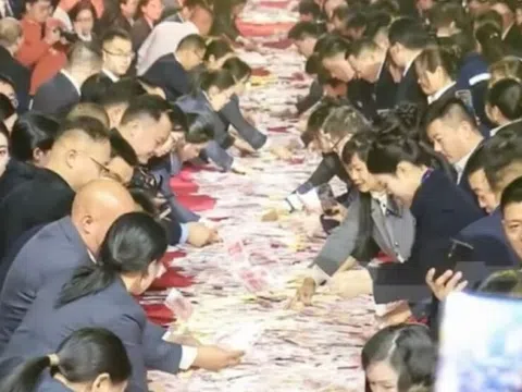 Chi hẳn 4.500 tỷ đồng thưởng Tết, công ty này khiến MXH "phát sốt" vì độ chịu chơi