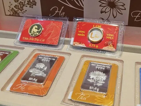 Giá vàng mở phiên giao dịch ngày 9/3 giảm 2,5 triệu đồng, chuyên gia nói gì về mức chênh 20 - 21 triệu đồng/lượng so với thế giới?