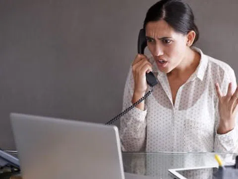 Nghề “lắng nghe kiếm tiền” nở rộ: Chỉ cần trả lời nhanh là "hái ra tiền"