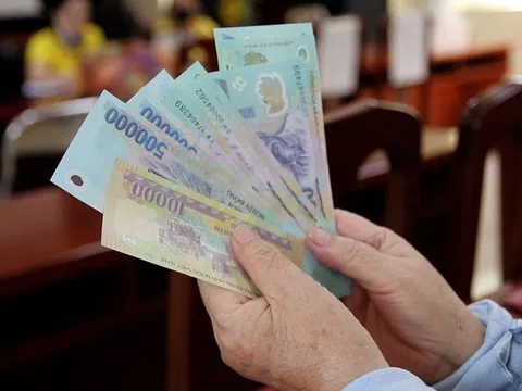 Quyết định điều chỉnh mức lương cơ sở cao hơn 2.340.000 đồng theo Kết luận 206-KL/TW năm 2025 trong tháng 3/2026 đối với Khu vực công do ai thực hiện?