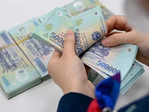 Khoản tiền 11.385.000 đồng/tháng phụ cấp cho Trưởng thôn, Tổ trưởng tổ dân phố theo Nghị định 33 được thực hiện khoán quỹ cho các thôn, tổ dân phố thế nào?