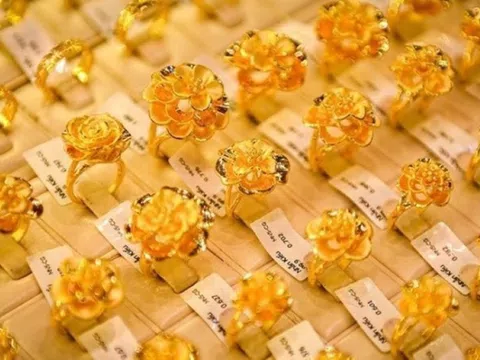Giá vàng ngày 1/4: Vàng miếng, vàng nhẫn bứt phá mạnh, tiến sát 175 triệu đồng