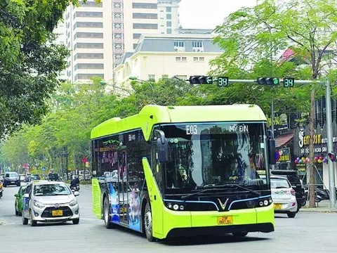 Xe xăng sẽ bị hạn chế đi vào trung tâm Hà Nội từ ngày 1/7/2026, cụ thể gồm những khu vực nào?