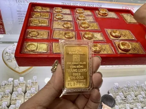 Giá vàng hôm nay 2/4: Vàng miếng, vàng nhẫn cùng leo thang, tiến sát mốc 177 triệu đồng/lượng