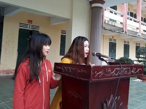 Vụ lột quần áo nữ sinh THPT Hương Khê: Xin lỗi 1.800 người