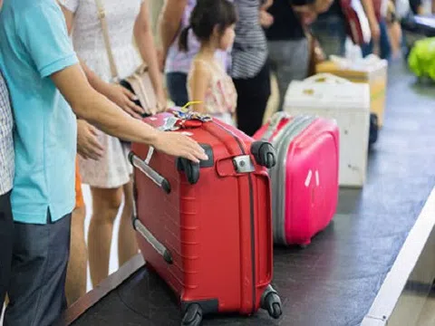 Để cho vali luôn xuất hiện đầu tiên trên băng chuyền, bạn nên có bí quyết gì?