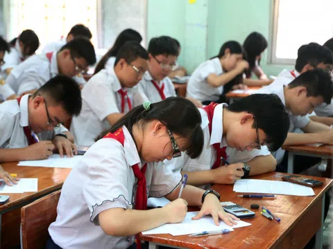 Tuyển sinh lớp 10 tại Hà Nội: Học sinh cân não luyện thi giành suất vào trường công