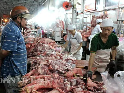 Giá heo hơi hôm nay 1/6: Giá thịt vọt lên gần 100.000 đồng/kg