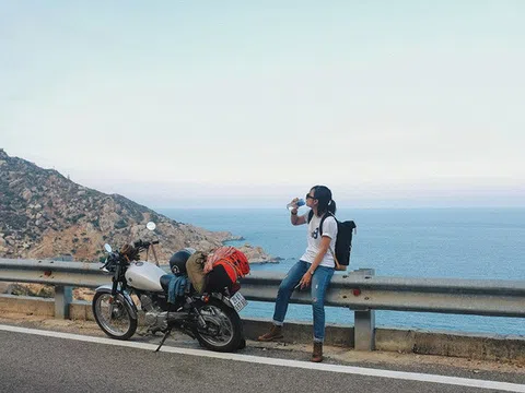 Nữ phượt thủ 9x gây `sốt` với hành trình 45 ngày chạy xe máy xuyên Việt