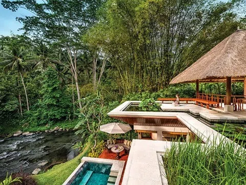 Resort cao cấp có giường ngủ lửng lơ giữa rừng Bali