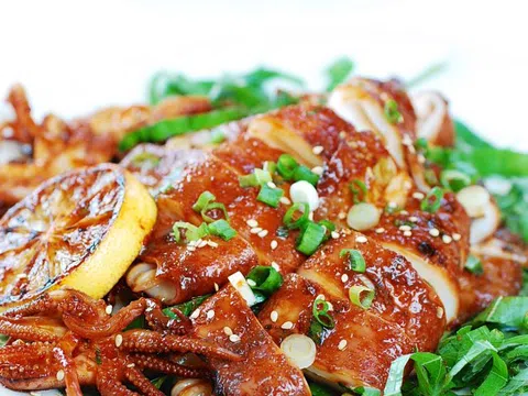 Tuyệt chiêu làm mực nướng cay kiểu Hàn thơm ngon không thể chối từ