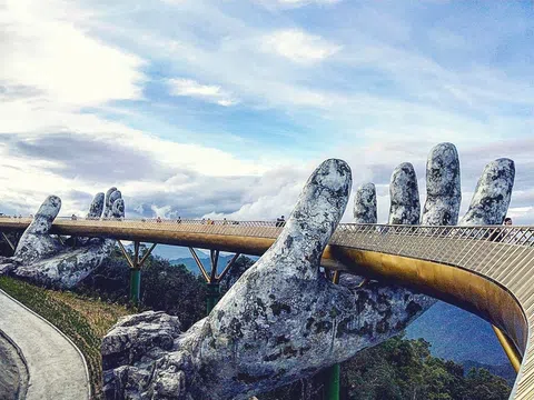 Chỉ với 1 ngày ra mắt, cây cầu mới toanh ở Đà Nẵng đã `gây sốt` vì đẹp như tiên cảnh
