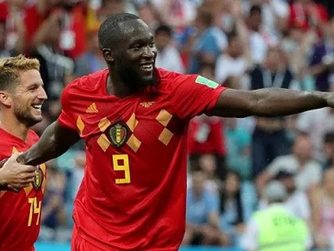 Lukaku và một cuộc đời đi lên từ cốc sữa pha nước