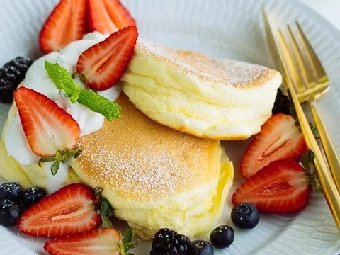 Làm bánh Pancake Nhật Bản siêu mềm xốp với công thức này
