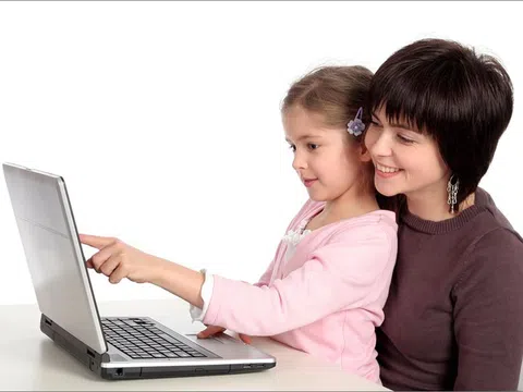 Con cái chúng ta đang tìm kiếm gì trên Internet?