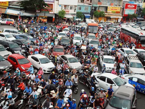 Người Việt mua xe máy nhiều gấp 12 lần so với ôtô