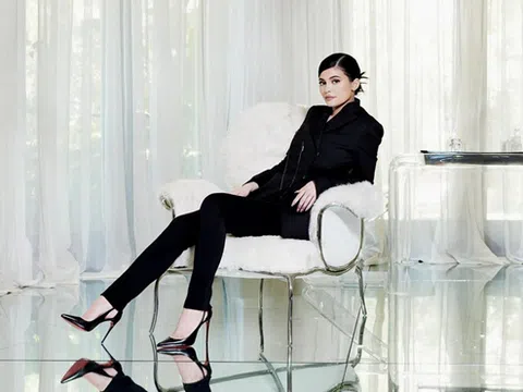 Kylie Jenner trên đà trở thành nữ tỷ phú tự lập trẻ nhất thế giới