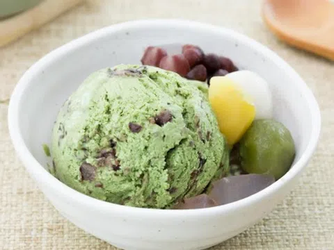 Giải nhiệt ngày hè với kem trà xanh đậu đỏ mát lạnh siêu ngon
