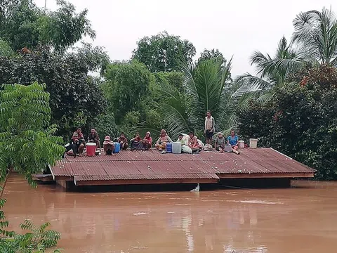 Vỡ đập thủy điện ở Lào: Chưa có thông tin người Việt bị thương vong