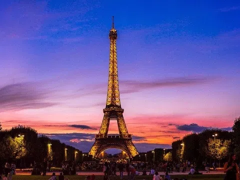 Điểm đến lãng mạn ở Paris cho đôi lứa đang yêu