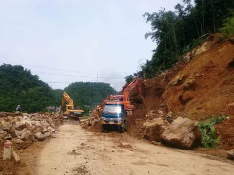 Cảnh báo sạt lở đất trên khu vực tỉnh Hòa Bình