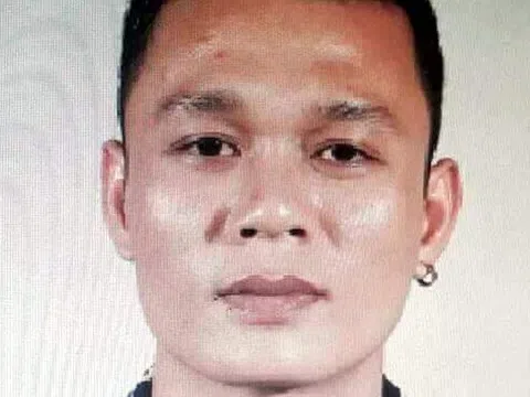 Hà Nội: Bắt giữ “trùm ma túy”, thu 4 khẩu súng trong nhà
