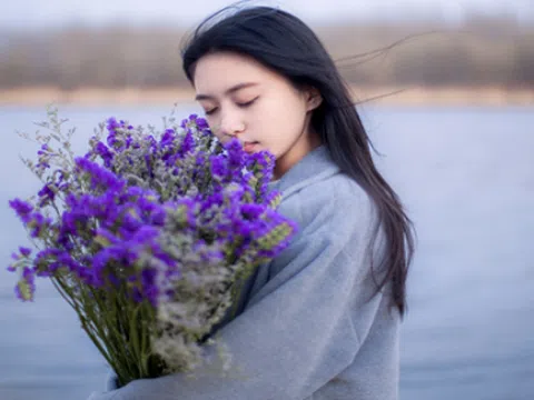 Đừng để mình là \"một trong những\" còn chồng là \"cả thế giới\"