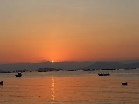 Thỏa sức khám phá với \'đảo hoang\' vịnh Vân Phong, Khánh Hòa