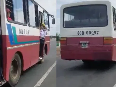 Yêu cầu xử lý nghiêm xe buýt chở hàng chục học sinh đu bám cửa ở Bình Thuận