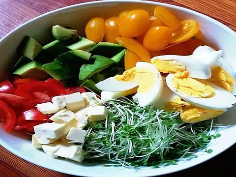 Thưởng thức những món salad dễ làm dùng ăn chay trong mùa Vu Lan