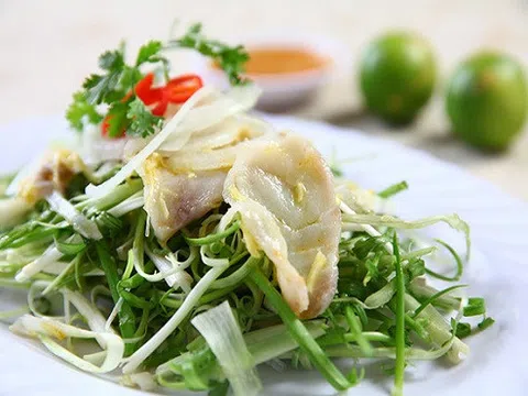 Món gỏi cá bớp ngon trứ danh chỉ bán 40 đĩa mỗi ngày ở Sài Gòn
