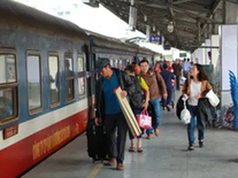 Dễ dàng mua vé tàu Tết Kỷ Hợi 2019