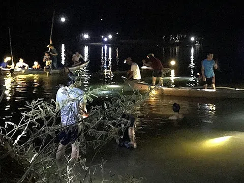 Tắm sông Trà Bồng, 2 nữ sinh lớp 7 đuối nước thương tâm