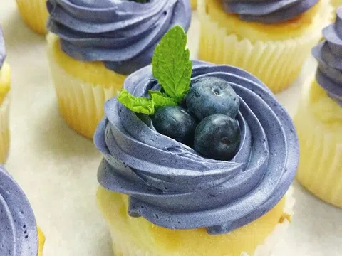 Cupcake chanh kem bơ việt quất - món tráng miệng lý tưởng để nhâm nhi và đãi khách 