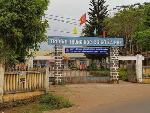 Nhận hơn 200 triệu đồng chạy việc, nguyên hiệu trưởng bị khởi tố