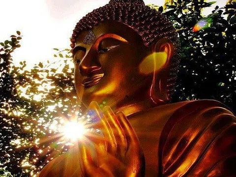 Nghe Phật chỉ cách sống để gặp được phú quý giàu sang suốt đời 
