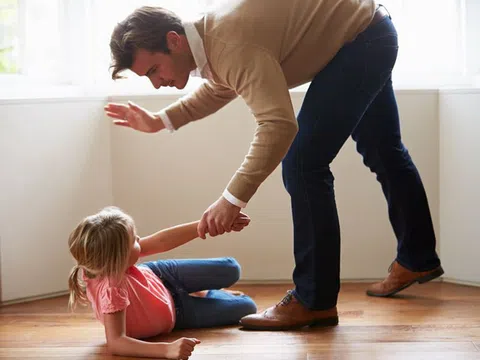 5 lý do khiến cha mẹ nên cân nhắc trong việc trừng phạt con cái bằng roi vọt