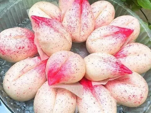 Phát sốt với cỗ Rằm tháng Giêng 100 cái bánh bao đào tiên hồng rực