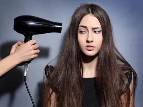 Học ngay 2 cách trị rụng tóc hiệu quả bằng nguyên liệu tự nhiên