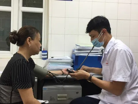 Hà Nội: Hướng dẫn chăm sóc sức khỏe cho người dân sau vụ cháy Rạng đông