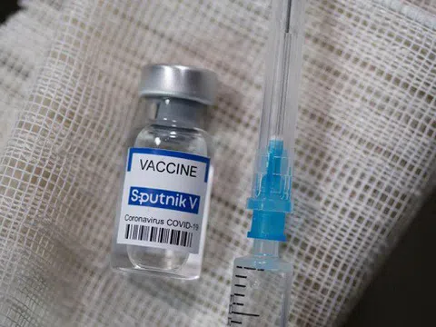 Việt Nam phê duyệt khẩn cấp vaccine Sputnik V của Nga