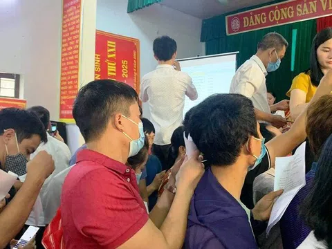 Dân tranh nhau mua 23 lô đất quê, khởi điểm 250 triệu/lô, đấu giá lên 1 tỷ