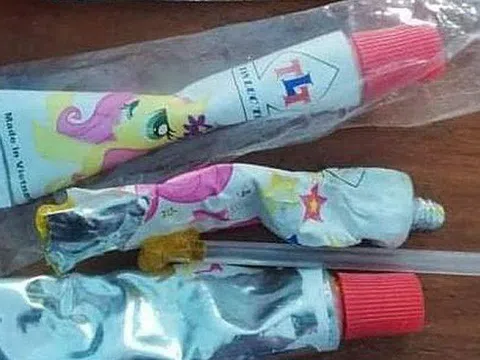 Hệ lụy không dễ thấy phía sau thú chơi thổi “kẹo bong bóng” của trẻ nhỏ