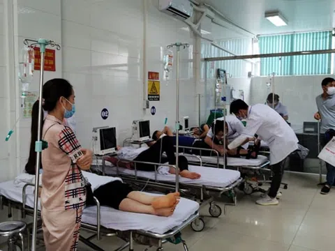 Yên Bái: 18 công nhân nhập viện, nghi ngộ độc thực phẩm