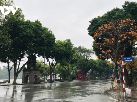 Dự báo thời tiết ngày 24/4: Hà Nội có mưa vài nơi, trưa chiều trời nắng