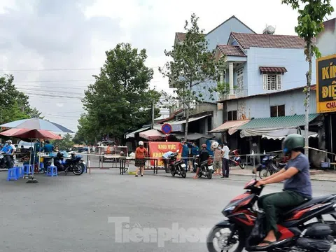 Phong tỏa khu vực hơn 600 hộ dân liên quan ca mắc COVID-19 ở TP.HCM