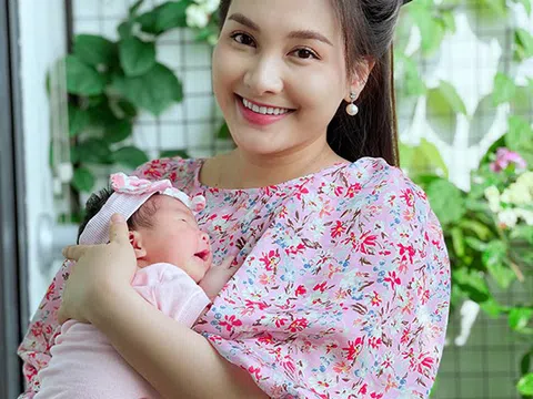 Bảo Thanh lần đầu khoe rõ mặt con gái