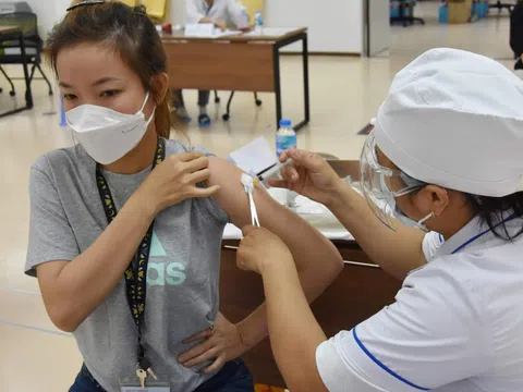 Việt Nam đã tiêm gần 2,5 triệu mũi vắc-xin