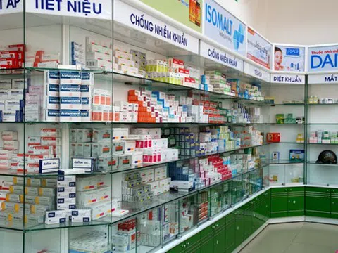 Khánh Hòa yêu cầu hiệu thuốc 'không bán thuốc hạ sốt cho người dân'